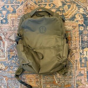 lululemon athletica olive backpack—excellent condition